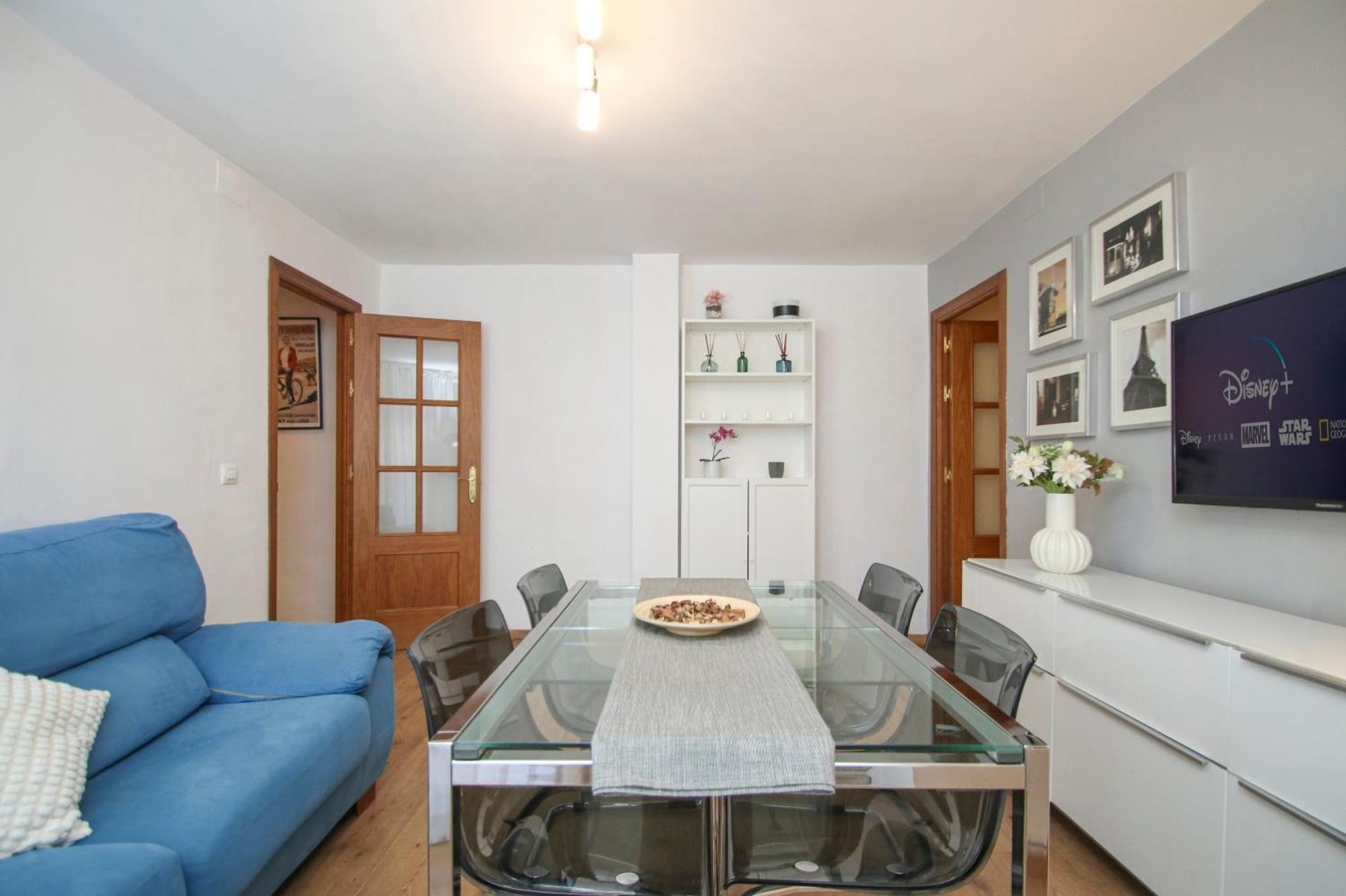 Spacious 2 Bedroom Apt In The Heart Of Triana Sevilla Bagian luar foto