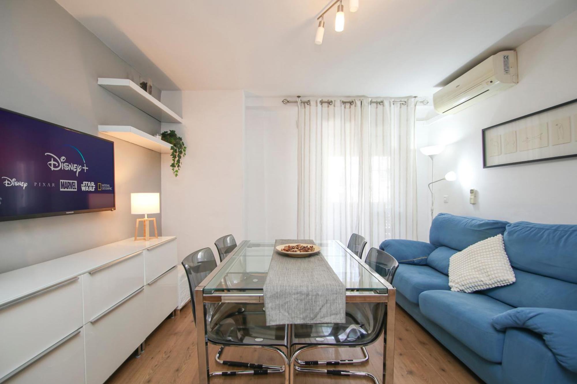 Spacious 2 Bedroom Apt In The Heart Of Triana Sevilla Bagian luar foto